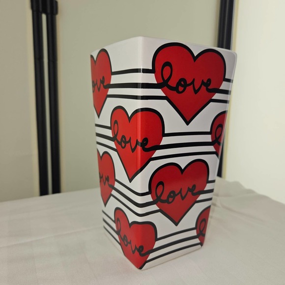 ProFlowers Ceramic Flower Vase Big Hearts w/ Love Black Lines Valentines Floral - Picture 4 of 5